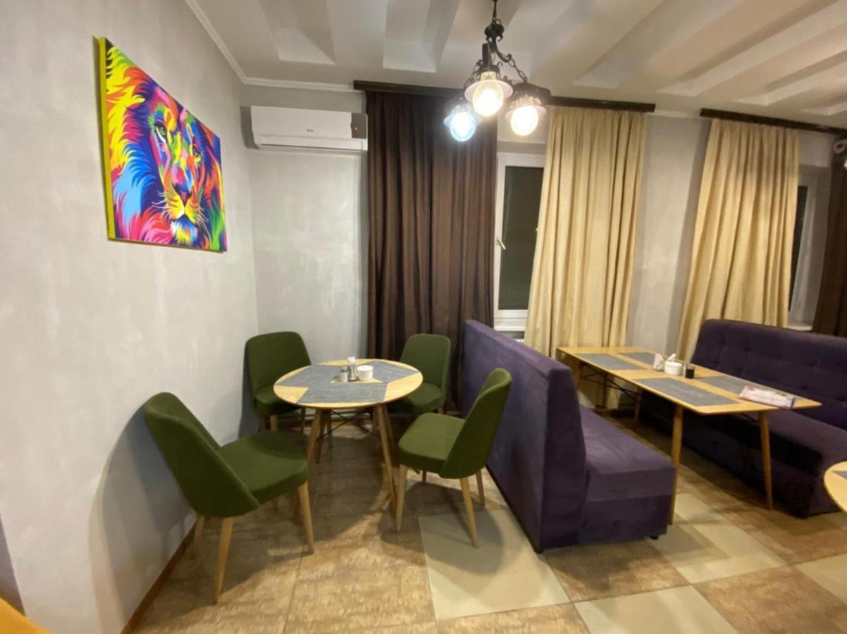 Hotel Alma Ata Zhosaly ภายนอก รูปภาพ