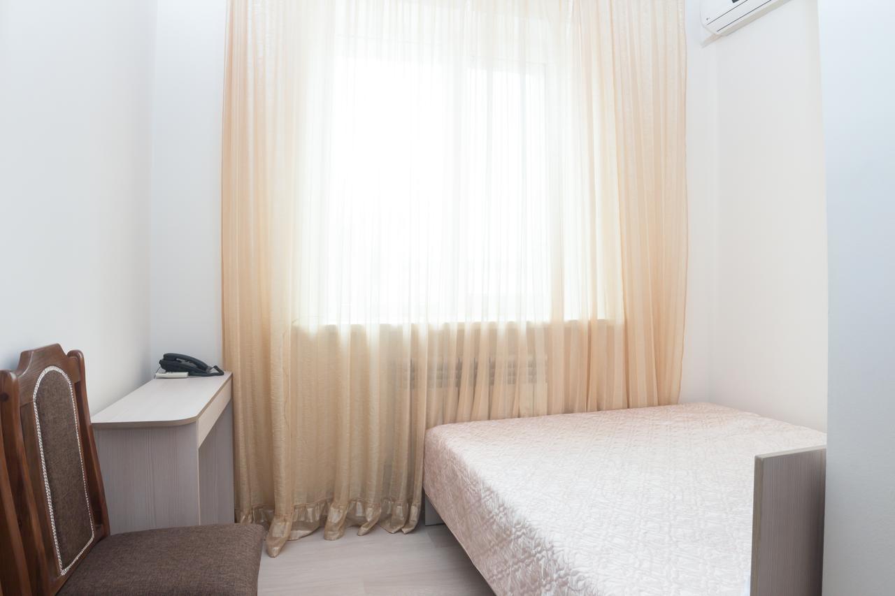 Hotel Alma Ata Zhosaly ภายนอก รูปภาพ