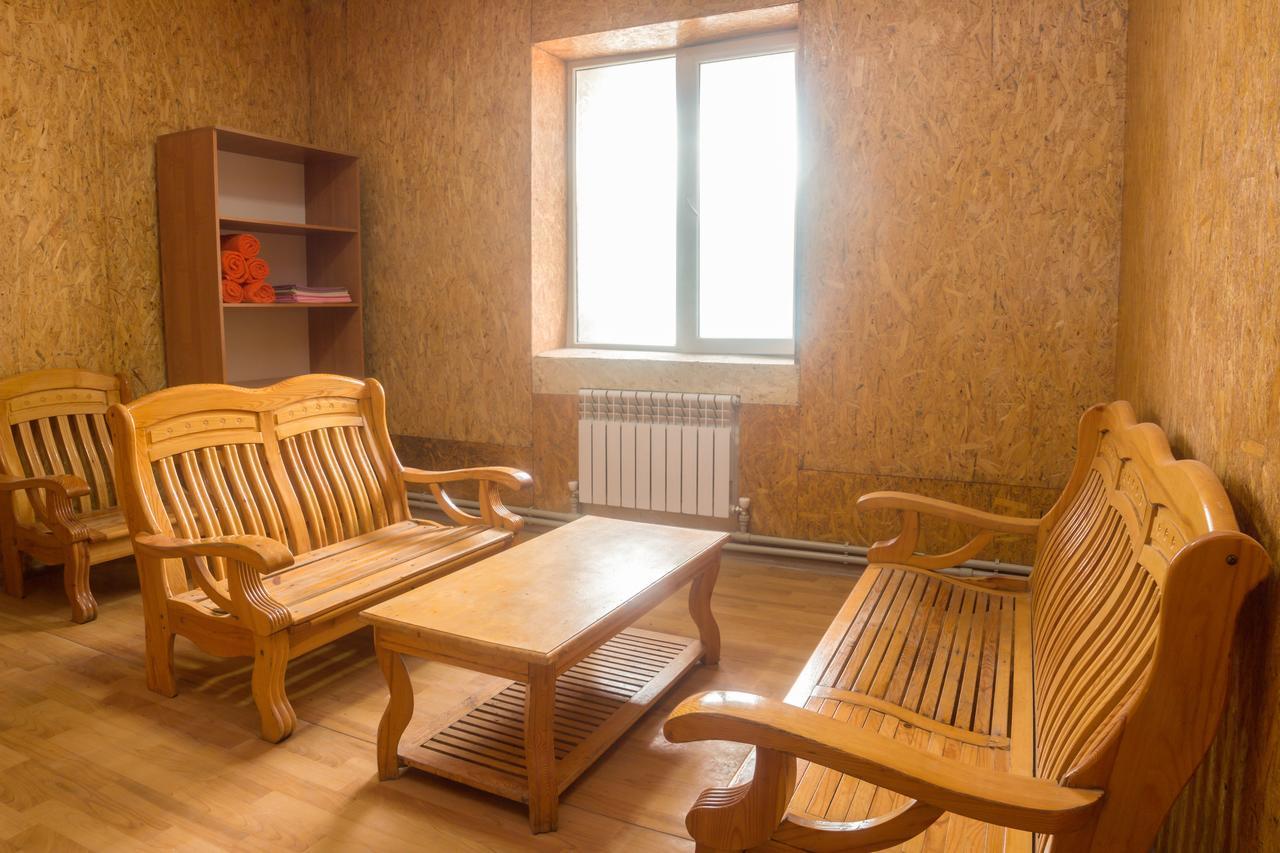 Hotel Alma Ata Zhosaly ภายนอก รูปภาพ
