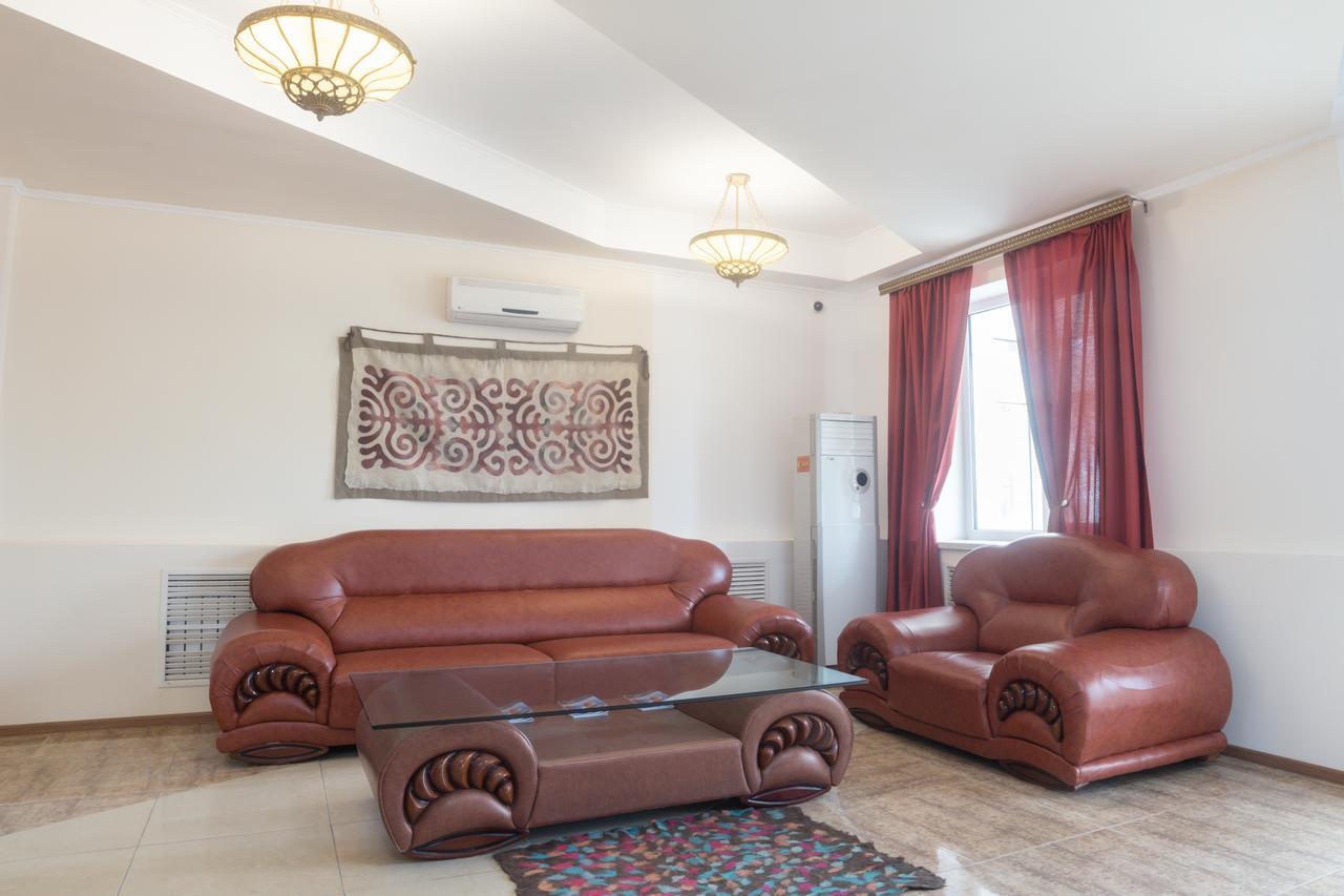 Hotel Alma Ata Zhosaly ภายนอก รูปภาพ