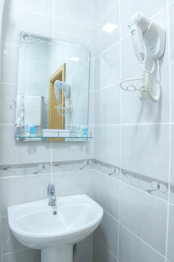 Hotel Alma Ata Zhosaly ภายนอก รูปภาพ